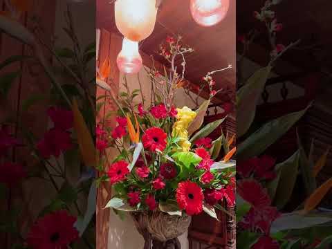 フラワーアレンジメントを華やかにカッコよく決めたいならこの色合いだ！